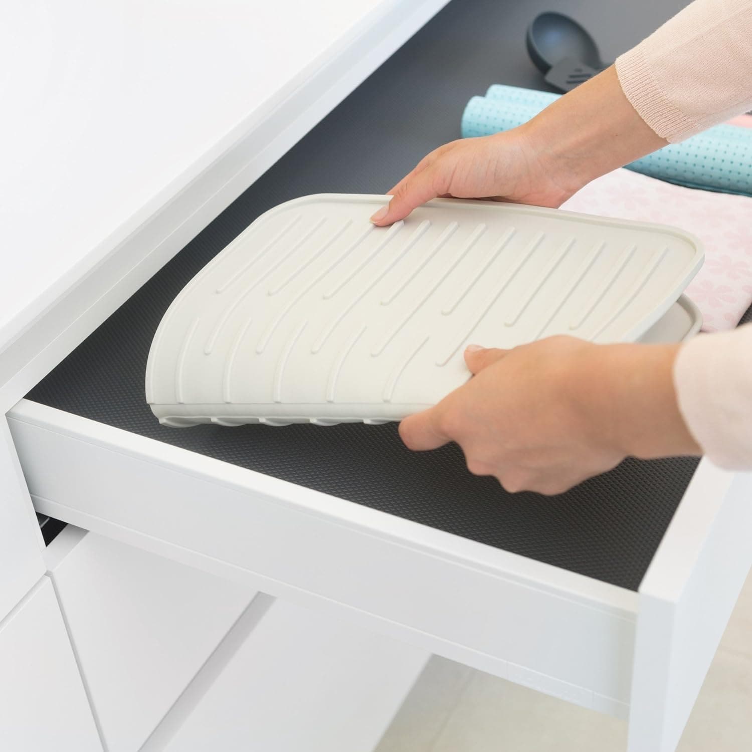 Buy Gadcet UK,Brabantia 117466 Silicone Dish Drying Mat, Steel, Light Grey, 43.8 x 32.5 x 0.9 cm - Gadcet UK | UK | London | Scotland | Wales| Ireland | Near Me | Cheap | Pay In 3 | Kitchen & Dining