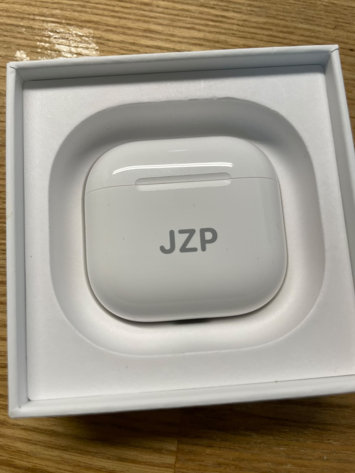 Apple AirPods (4th Generation) with USB-C Charging Case -Engraved