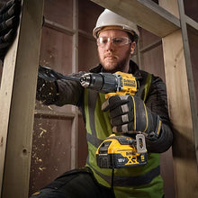 DeWalt 18V Li-ion XR Brushless Cordless Combi drill (1 x 5Ah) - DCD789P1T-GB