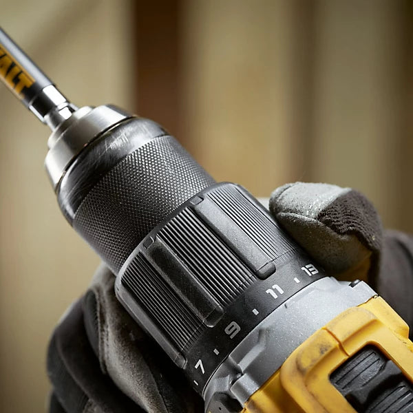 DeWalt 18V Li-ion XR Brushless Cordless Combi drill (1 x 5Ah) - DCD789P1T-GB