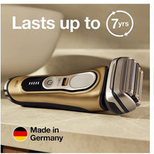 BRAUN Series 9 Pro 9419s Wet & Dry shaver with charging stand and travel case, gold. - 7