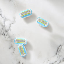 Gillette Venus Extra Smooth Razor Blades Women, Pack of 8 Razor Blade Refills, Lubrastrip with A Touch of Avocado Oils - 4