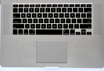 Apple MacBook Pro 15.4" Intel Core i7 2.4GHz (2675QM), 8GB RAM, 1TB SSD - Silver